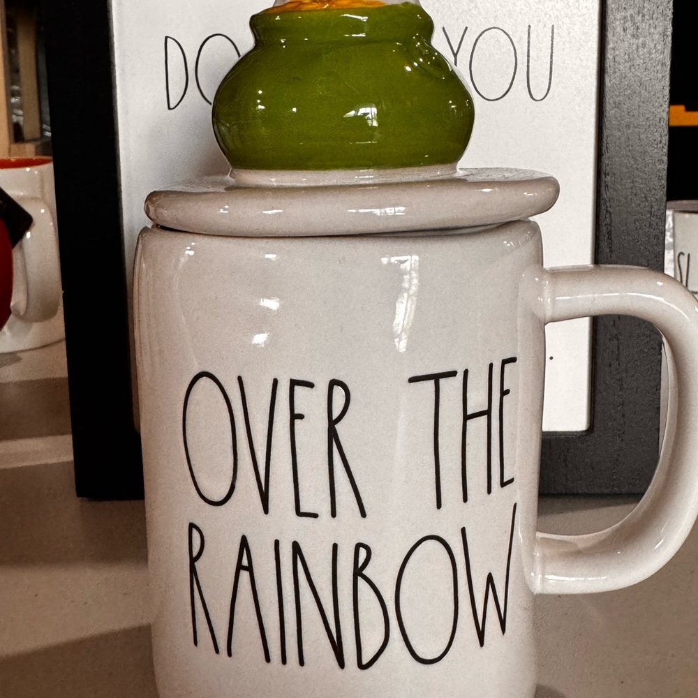 NWOT Rae Dunn Over the Rainbow Mug with Lid